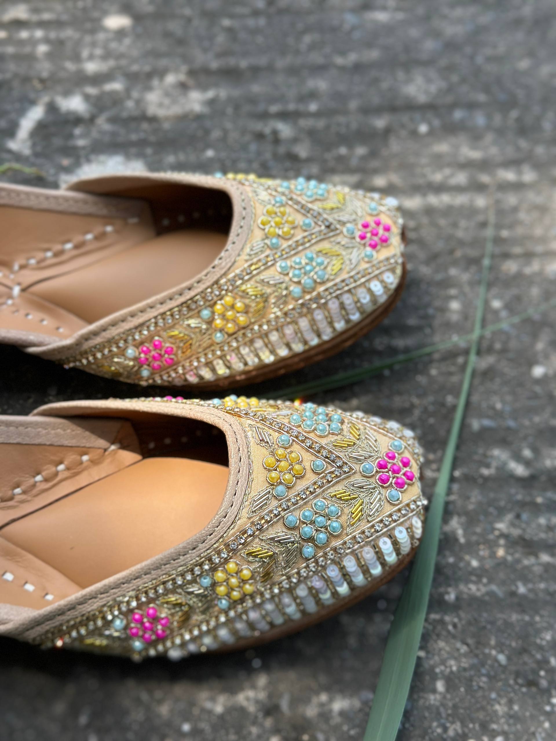 Fairy Flowers Embroidered Juttis